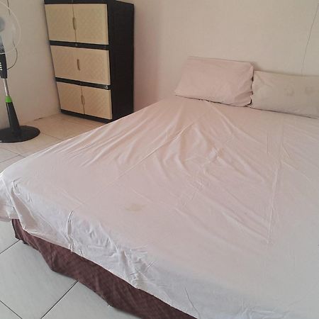Spot On 93410 Wisma Bintang Jepara Bagian luar foto