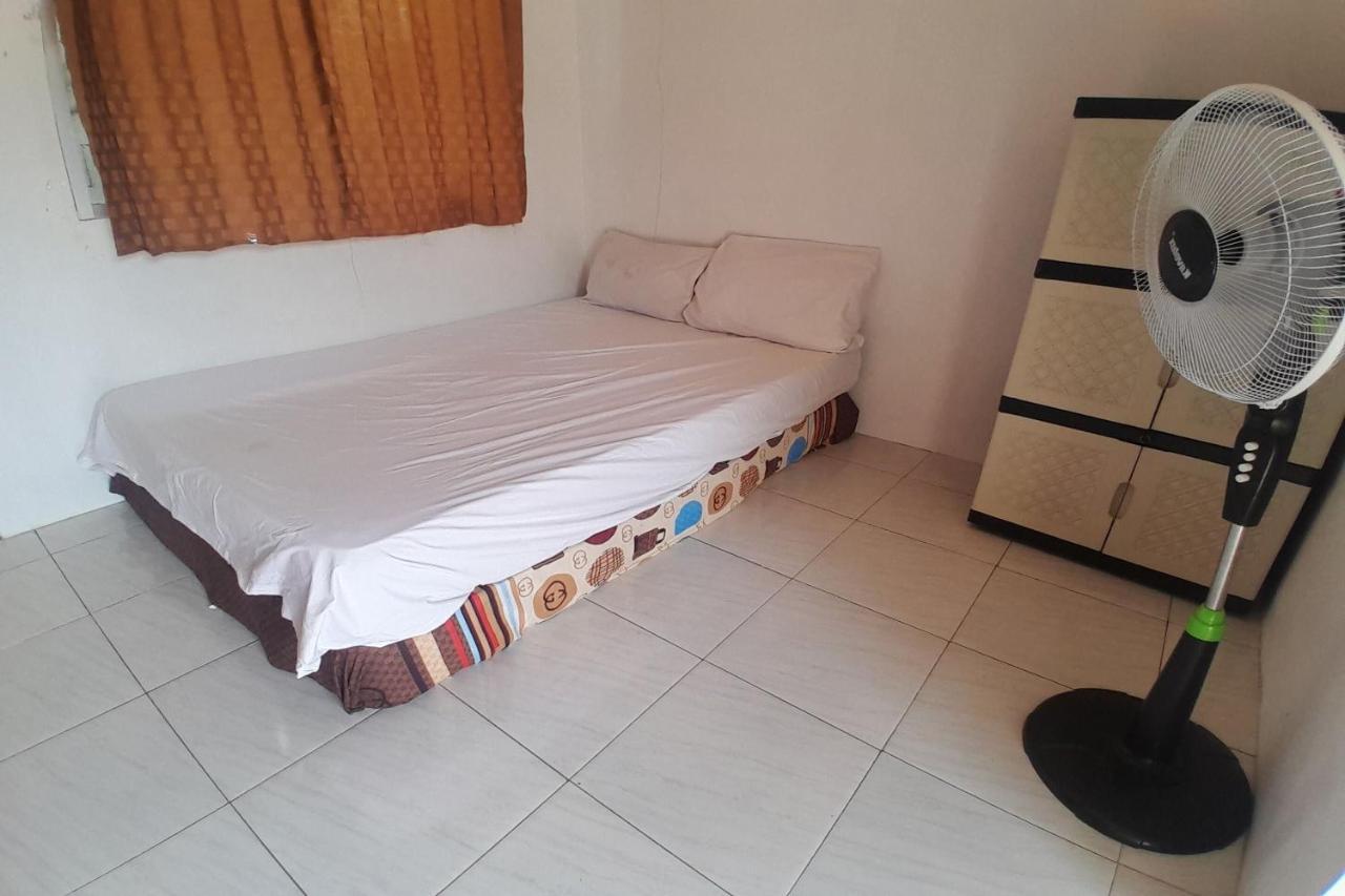 Spot On 93410 Wisma Bintang Jepara Bagian luar foto