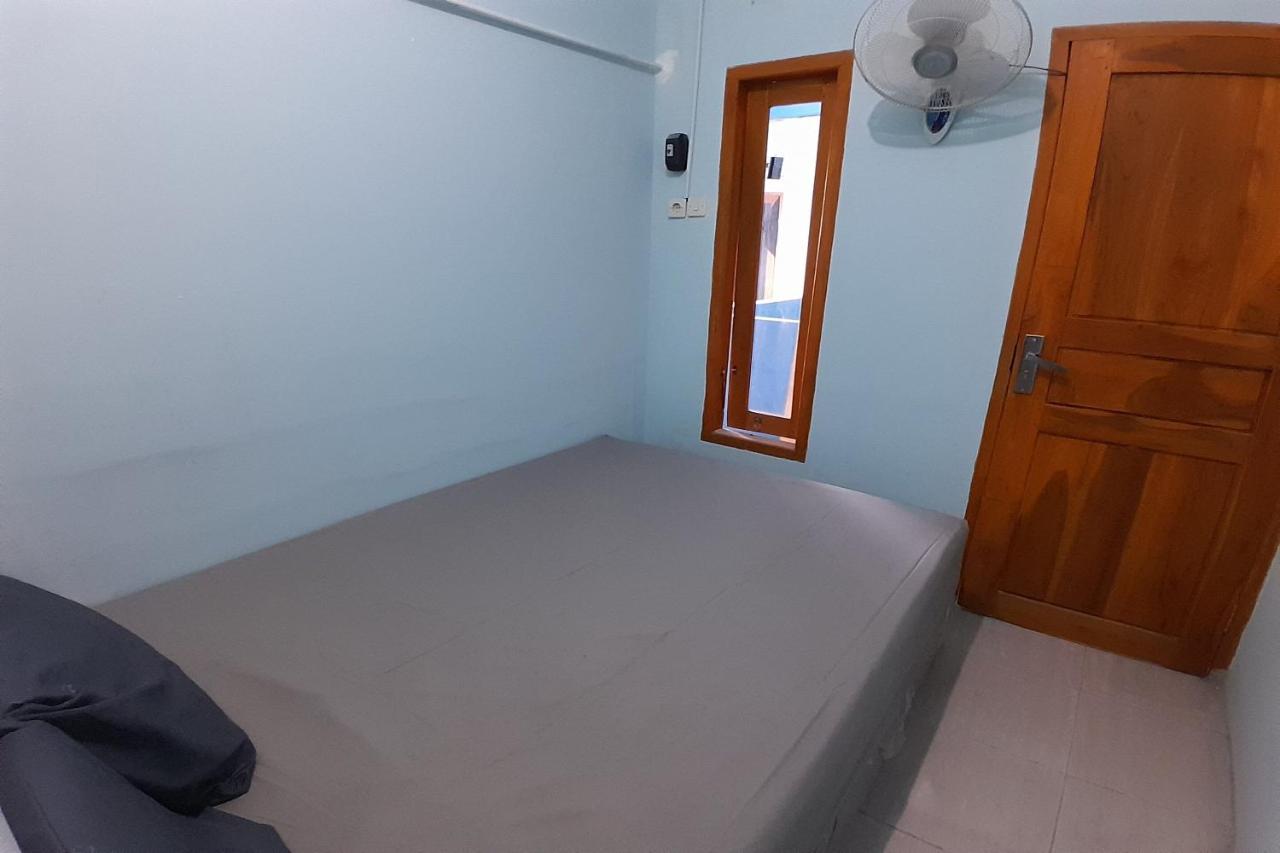 Spot On 93410 Wisma Bintang Jepara Bagian luar foto