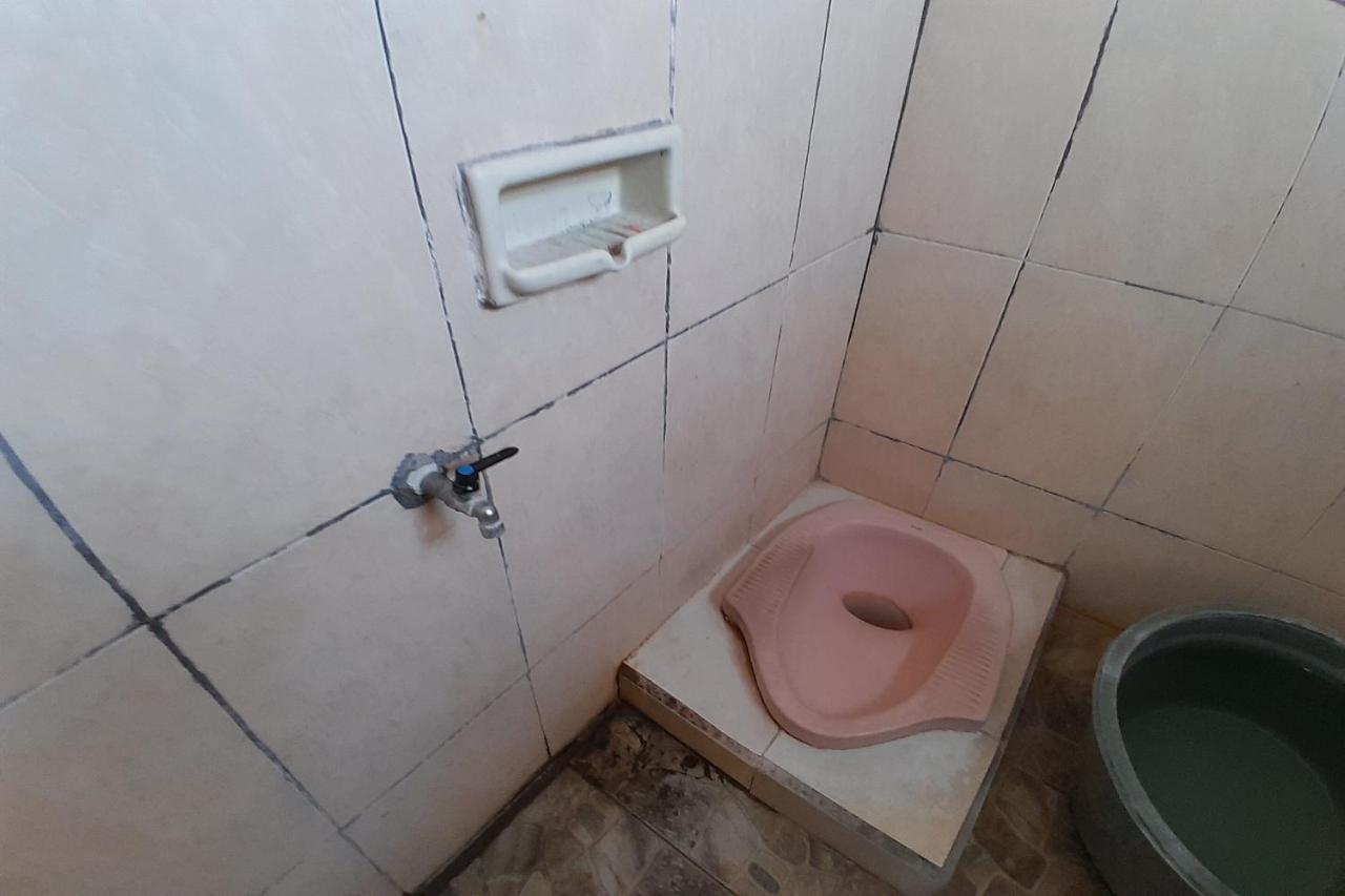 Spot On 93410 Wisma Bintang Jepara Bagian luar foto