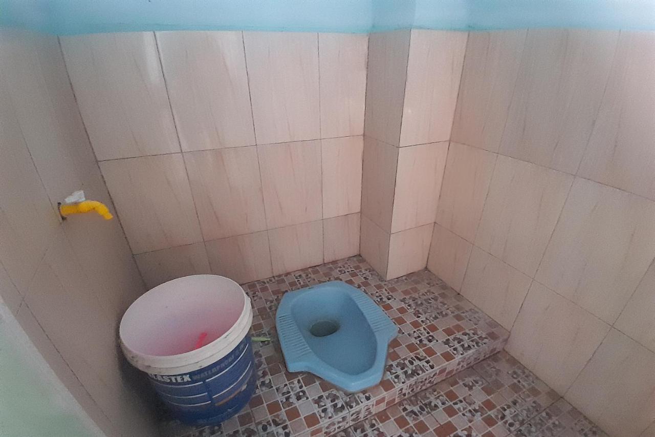 Spot On 93410 Wisma Bintang Jepara Bagian luar foto