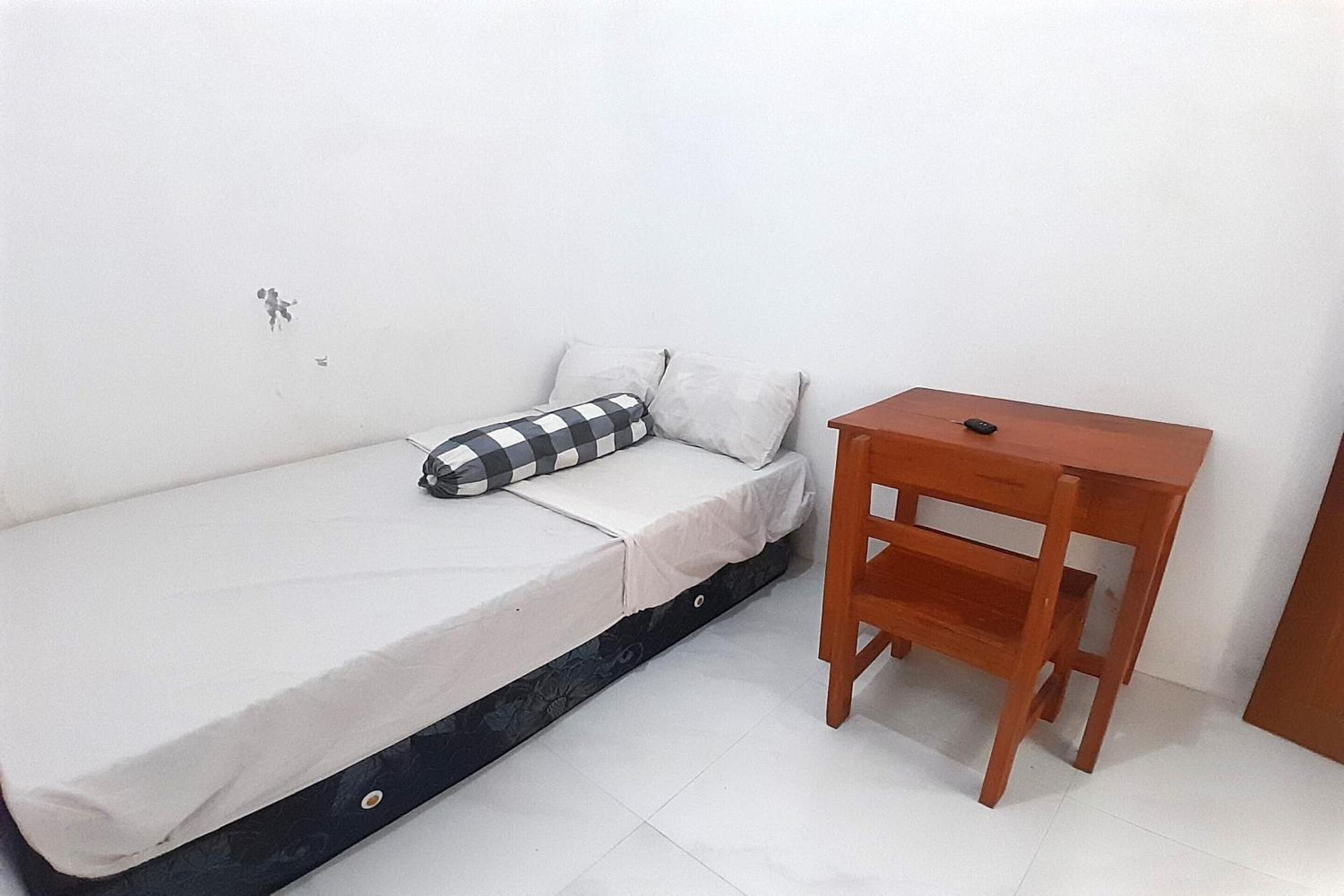 Spot On 93410 Wisma Bintang Jepara Bagian luar foto